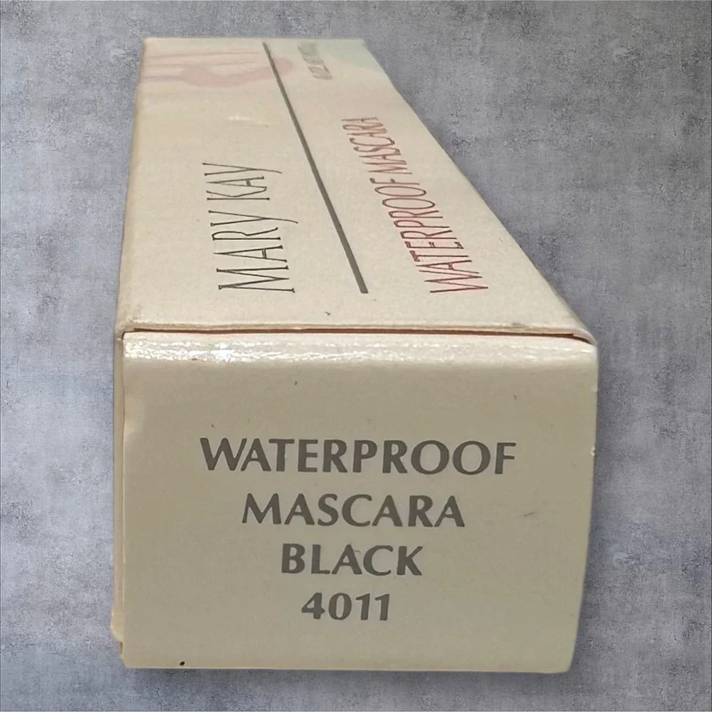 Mary Kay Waterproof Mascara Black 4011 Womens .45 oz New In‎ Box Vintage Formula